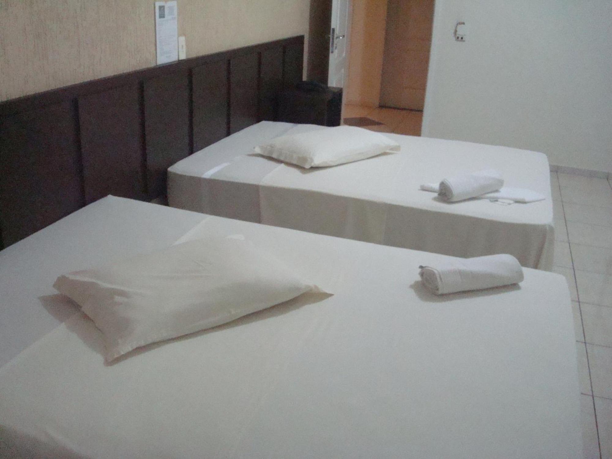 Hotel Maestro Express Toledo Толеду Номер фото