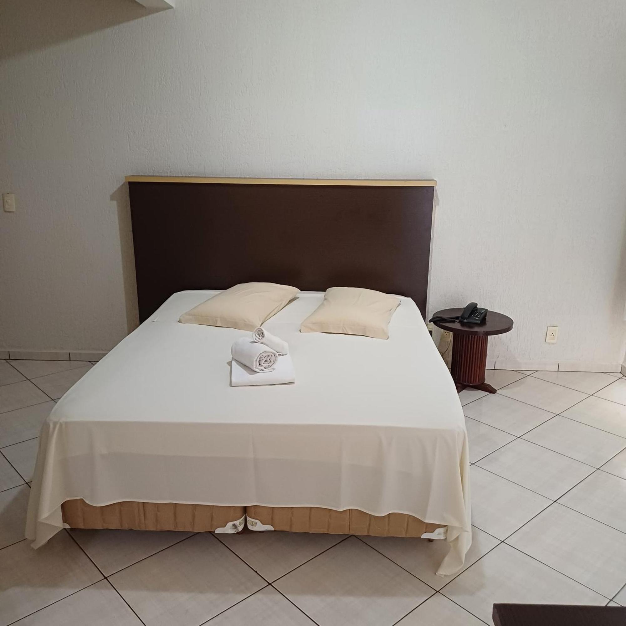 Hotel Maestro Express Toledo Толеду Екстер'єр фото